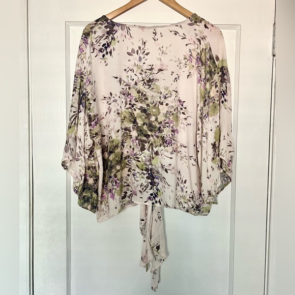 Top- Medium - Picture 2 of 8